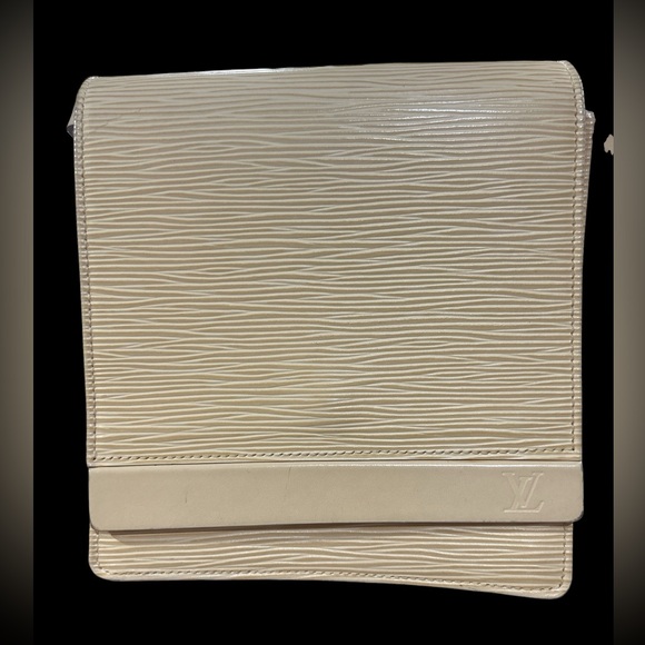 Auth. LOUIS VUITTON "Biarritz" Epi Leather Cream Adjustable Shoulder Bag EUC - Picture 6 of 12